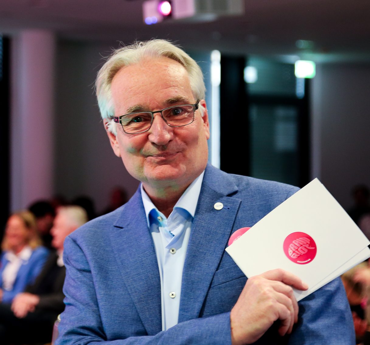 Prof. Axel Kolaschnik